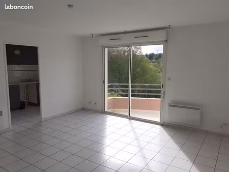 appartement- 4 pièces- 63 m2