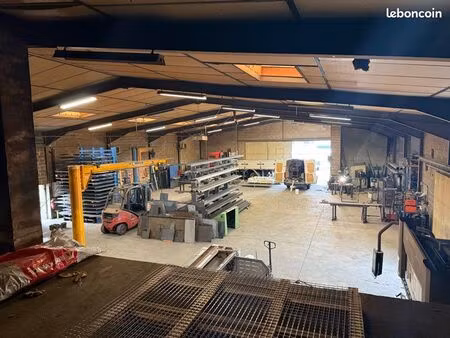 à louer local d’activité / dépot / hangar