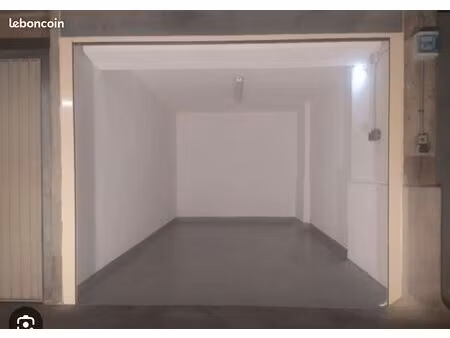 place de parking sous-terrain sécurisée – charenton-le-pont (94220)