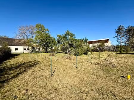 terrain constructible viabilisé à vendre