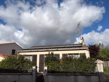 les magnils reigniers (85) - beugne l'abbe - ensemble immobilier compose de 2 maisons gara