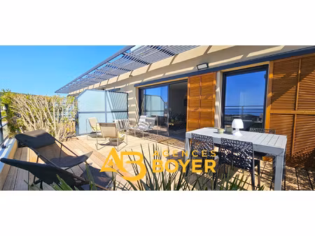 bandol - t2 standing avec vue mer terrasse piscine stationn