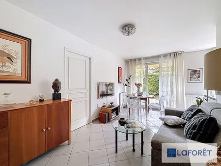 superbe f2 avec jardin en plein coeur du centre-ville