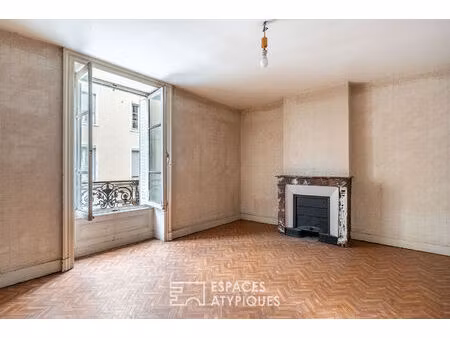 appartement à rénover avec local commercial