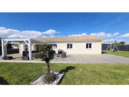 maison contemporaine 2021 de plain-pied - rauzan