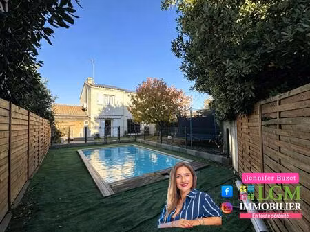 villa de plus de 90 m2  garage environ 17 m2   jardin  piscine à lunel