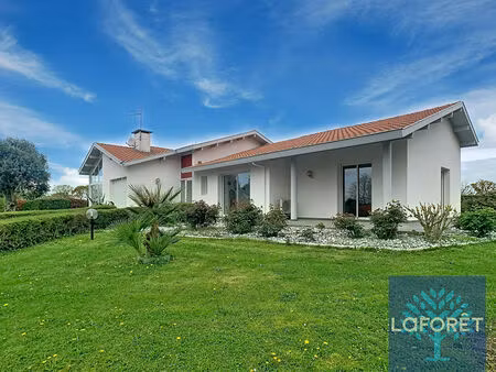 à louer ? maison d'architecte d'exception à clermont - meublée