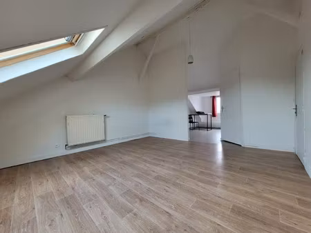 a louer - studio 26m² - parking
