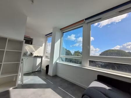 a louer - studio non meuble