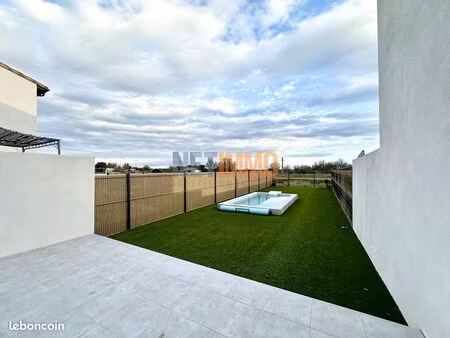 villa 4 pièces 95 m²