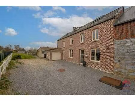 charmante maison à petit-waret