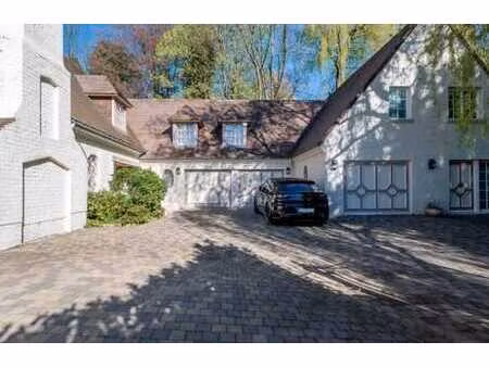 propriete et magnifique jardin