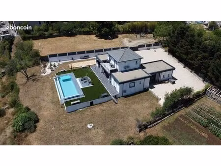 villa contemporaine avec vue imprenable sans vis à vis