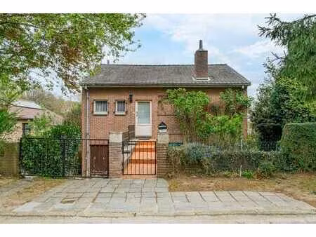 villa 3ch + bureau à rénover au calme !