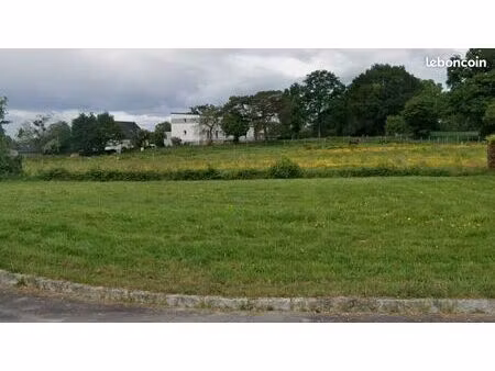 terrain 365 m² dourdain