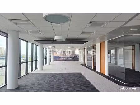 bureaux 774 m²