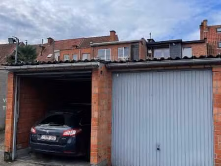 garage nabij stadscentrum (per stuk!)