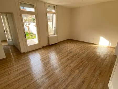 maison de centre-ville - 3 chambres - 75m2