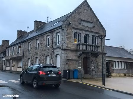 loue appartement au centre ville de bégard