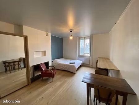 appartement renové récement robien proche gare