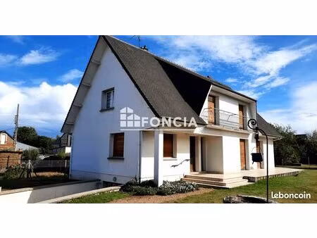 louviers proche centre ville – maison familiale (t4) aux beaux volumes