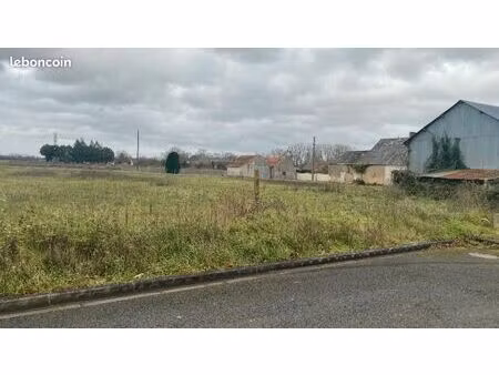 terrain 500 m² savigne sur lathan