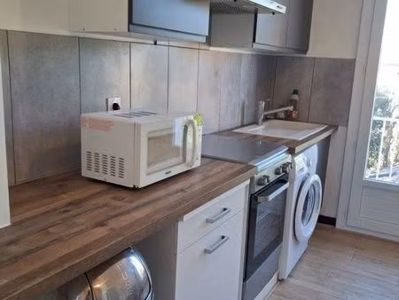 t3 romans nord rénové parking privé chauffage inclus