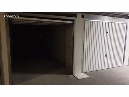 locationvgarage port marianne