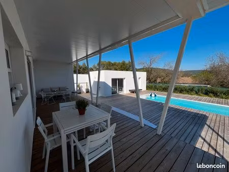 maison d'architecte en 3 chambres  piscine et logement indépendant