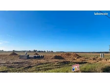 terrain 650 m² beaumont la ronce