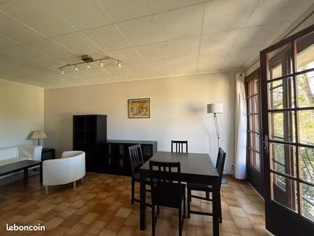 appartement t2 meublé + garage