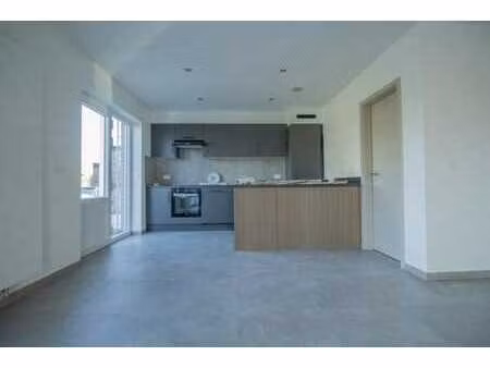 magnifique maison 4 chambres avec garage et jardin