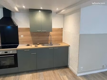 t2 rénové- entrée indépendante