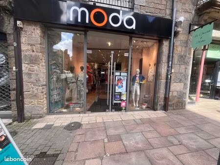 à louer local commercial en plein centre de guingamp – bail éphémère sur emplacement n°1