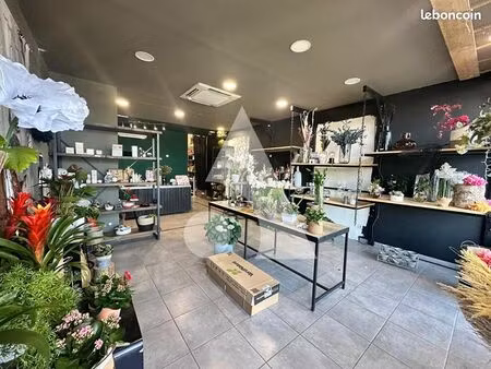 local commercial 60 m²