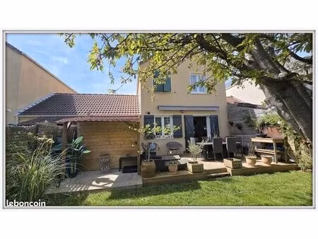 maison 5 pièces 80 m²