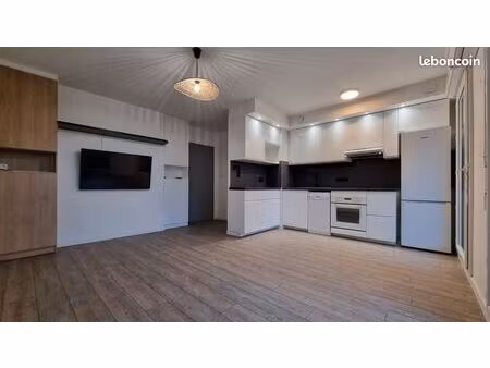 appartement p2 46m² avec terrasse et piscine + garage