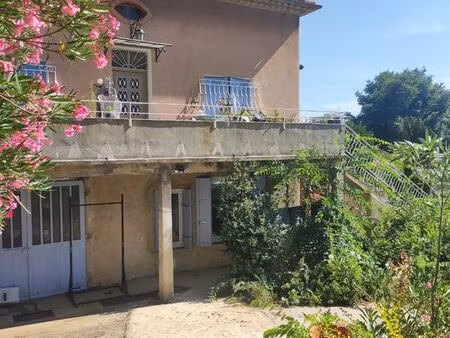 33 rue marc sangnier  bagnols-sur-cèze (30200)