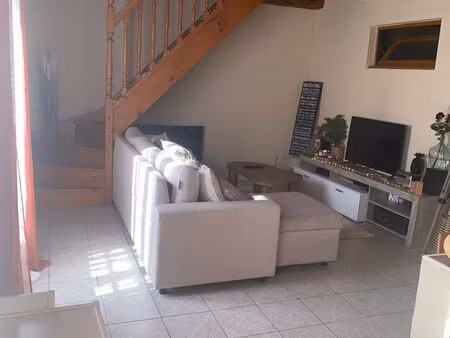 à louer à brignon p4