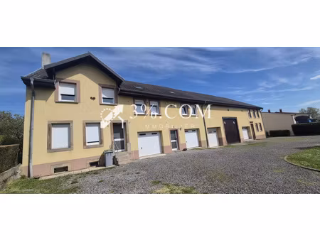 ensemble immobilier de 4 lots sur 422 m².
