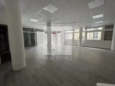 location bureaux 173 m²