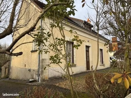 château 7 pièces 120 m²