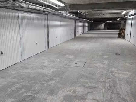 parking box 50 m2 stockage