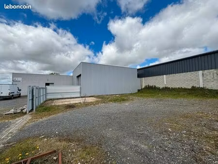 local d'activité 644 m²