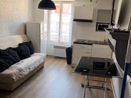 studio meublé voiron 16m²