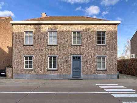 bureau / local professionnel à louer dans un emplacement de