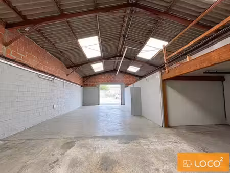location entrepôt 190m²