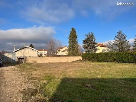 terrain 470 m² bonson