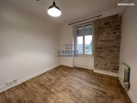 immeuble 162 m² lure