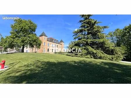 rillieux proximite du village et de ses commodites